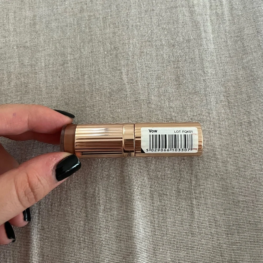 Makeup Revolution Nude lipstick color: Vow - Picture 3 of 3